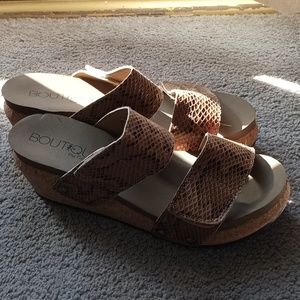 Summer sandals size 9